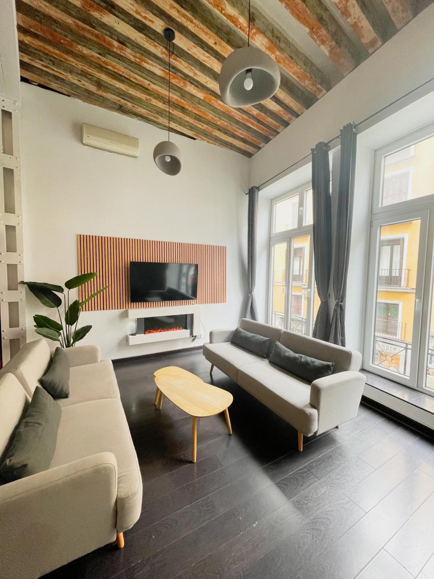 Carretas Duplex Exterior Derecha Apartment Madrid Exterior photo